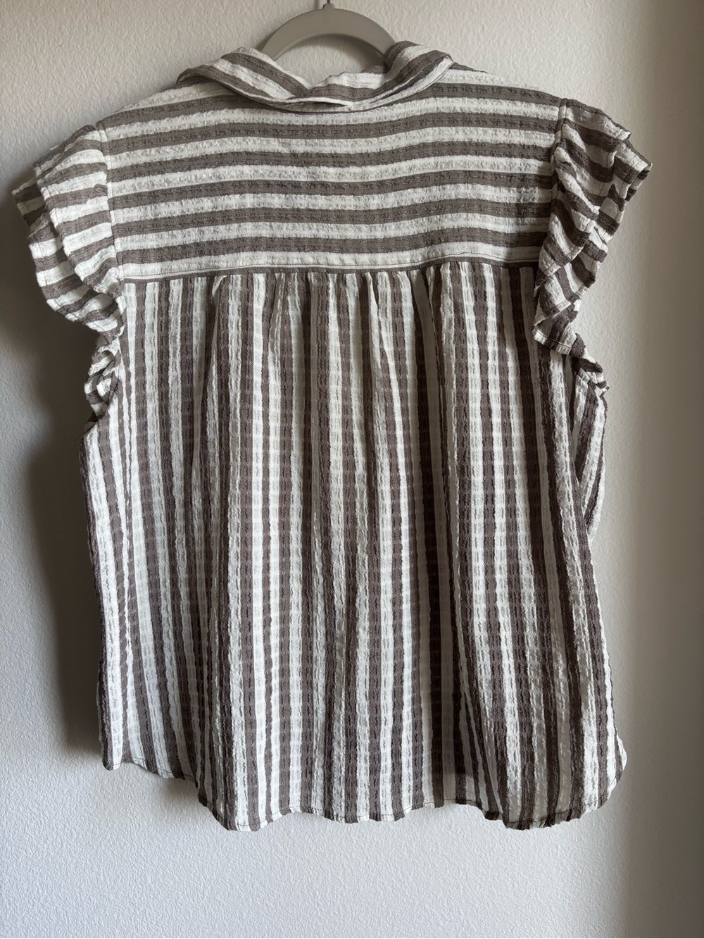 Striped Ruffle Sleeve Button-Front Top - NWT - Picture 3 of 6